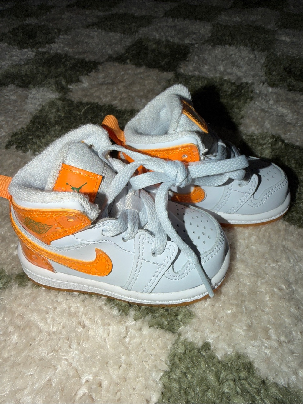Jordan 1 Mid SE size 3c NEW
